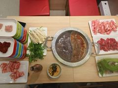 -嘎琉鲜切牛肉自助火锅