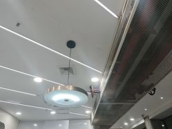 -PE SALON