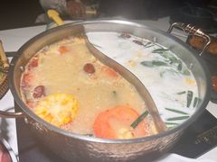 -椰子湾·海南火锅·糟粕醋·椰子鸡(正大广场店)