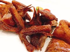 金牌炸乳鸽-维多利亚大酒店·雅园中餐厅