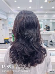 -镁连社·美联社