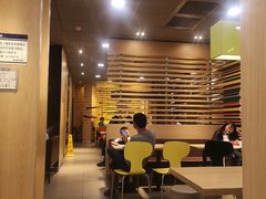 -麦当劳(杭州西湖银泰百货店)