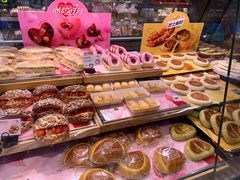 -巴黎贝甜(大宁国际商业广场店)