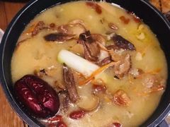 菌菇汤-紫滇源云南生态菜(丹凤街店)