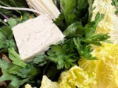 -野山舂·贵州现舂酸汤牛肉(东山店)