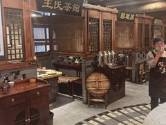 -万里闯关东铁锅炖菜馆(高新旗舰店)