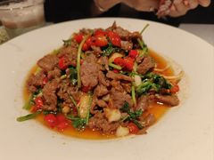 芫茜摔打鲜牛肉-桂满陇·海市蜃楼·黑金(国金店)