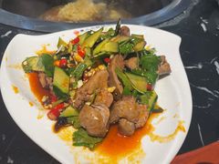 -袁小二大东北铁锅炖(吉祥村总部)