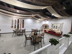 -乔波室内滑雪场