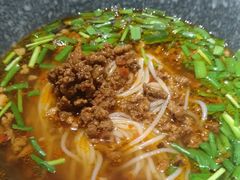 -八月美食小馆(银泰城总店)