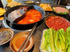 -冯校长老火锅(中联广场店)