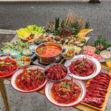报‼️成都双店联名的冬阴功小龙虾太好吃了