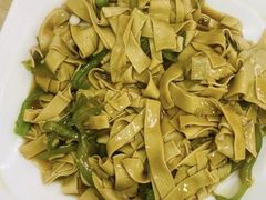 -洪姐川菜东北菜铁锅炖(天生丽街店)