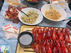 -肥肥虾庄·金牌油焖大虾(东湖欢乐谷店)