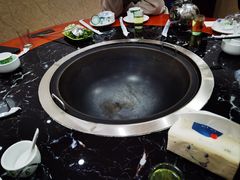 -那家东北铁锅炖鱼村(扶风十五年店)