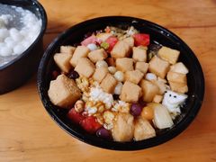 丈母娘冰粉-串妹花式冰粉(乐山总店)