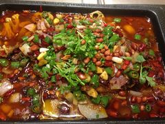 -万重锦·人文川菜馆(骡马市店)