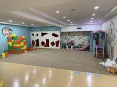 -乐悠游亲子游泳俱乐部