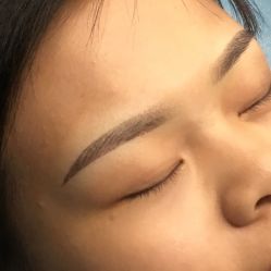 -一个差评成就的纹眉店