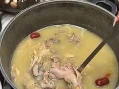 -汤宴·参须肚包鸡(南京路店)