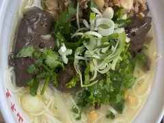 -文山荷鲜居(翠湖店)