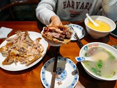 -老天桥酱肉烧饼夹肘子(天桥店)