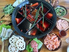 -正南齊北重庆老火锅(光华村直营店)