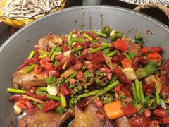 -川流不息·地道川菜·小龙虾(新松江路店)