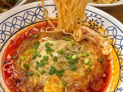 -李与白包子铺(桐梓林店)
