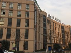 建筑-苏南硕放国际机场有限公司·停车场