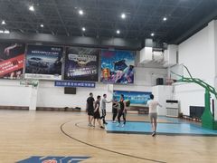 -锐菲特游泳体育健身中心(滨江店)