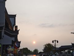 -巴陵广场