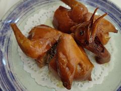 脆皮乳鸽-丰尔粥食·顺德鱼生·干蒸排骨顺德菜(大良分店)