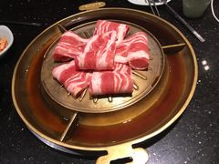 -猪啊牛呀羊啊铜盘烤肉(正大广场店)