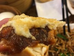 酥皮焗叉烧包-添好运点心专门店(深水埗店)