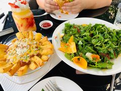 牛肉温泉蛋沙拉-Lets burger非常汉堡·环球风味(蓝色港湾店)
