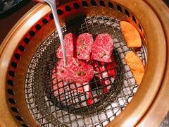 -山川小町·极番烧肉(新地假日广场店)