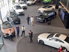 -奔驰上海利星(七宝店)