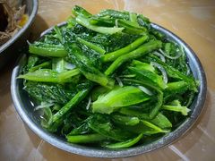 炒油麦菜-满記土窑烧鷄波浪山莊