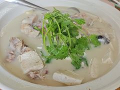 -芦茨金富饭庄·25年老字号·专做稻草鸡