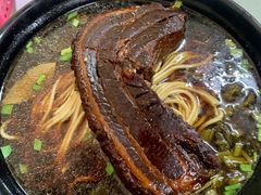 -小龙大肉面馆