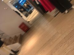 -COS(月星环球港店)