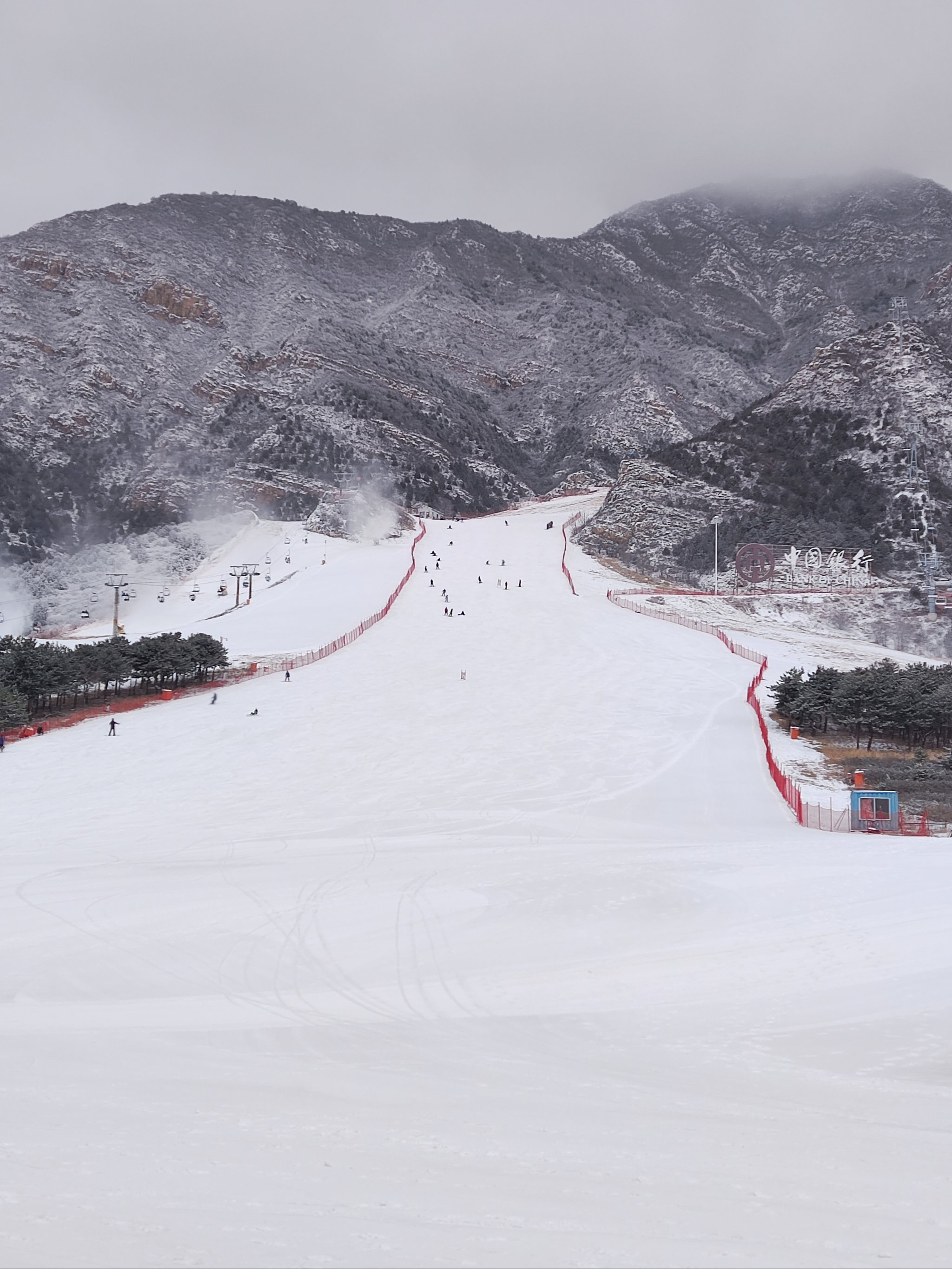 石门山滑雪场图片