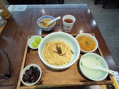 -蟹上黄·蟹黄面·江南糖水(人民广场店)