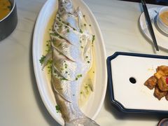 招牌清蒸钱塘江白条-柳莺湖上·湖景餐厅·江南菜(西湖店)