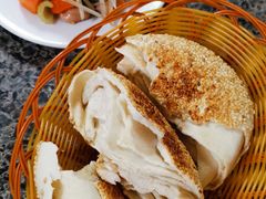 烧饼-清真喜兰老丁羊汤特色小吃