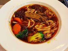 -康师傅私房牛肉面(马泉营奥莱店)