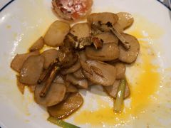 毛蟹炒年糕-西湖春天•老字号杭州菜(百汇店)