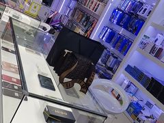 -百机汇精品二手手机维修(七宝店)