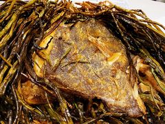 葱烤鸦片鱼头-新吉士·上海菜(浦东LCM置汇旭辉店)